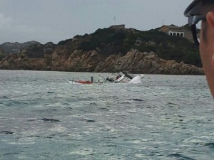 La motonave affondata nell'isola di Santa Maria